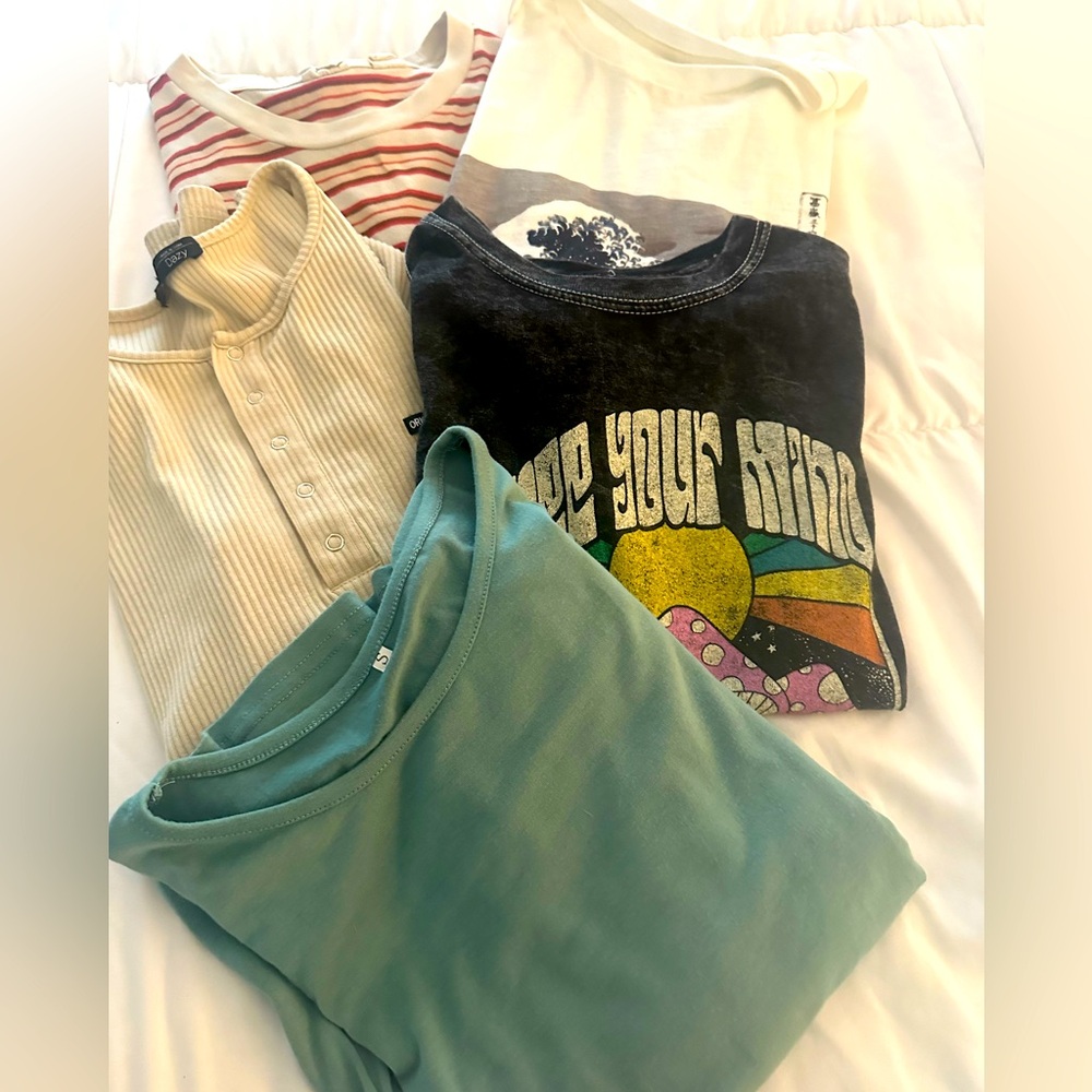 Lot of teen girls tshirts from various places